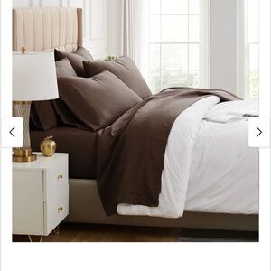 Luxurious Brown Bedding Set